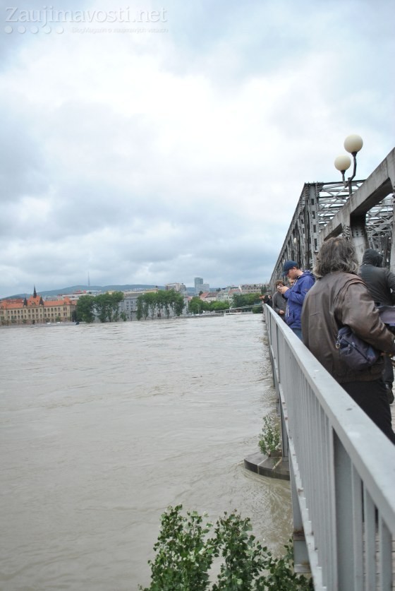 Dunaj zdvihla hladina 5. jún záplavy Bratislava