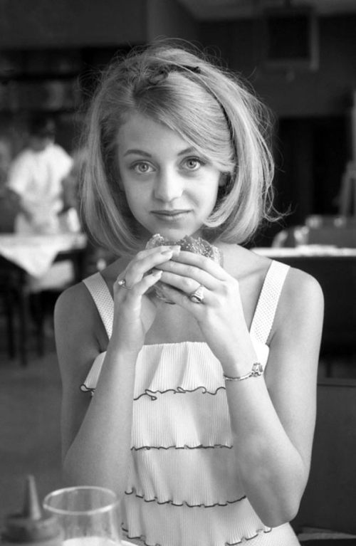 Goldie Hawn 18 years