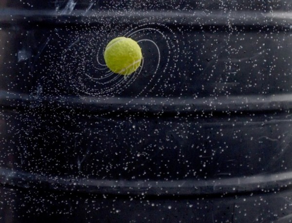Galaktická tenisová lopta. Autor: © Abhijeet Kumar