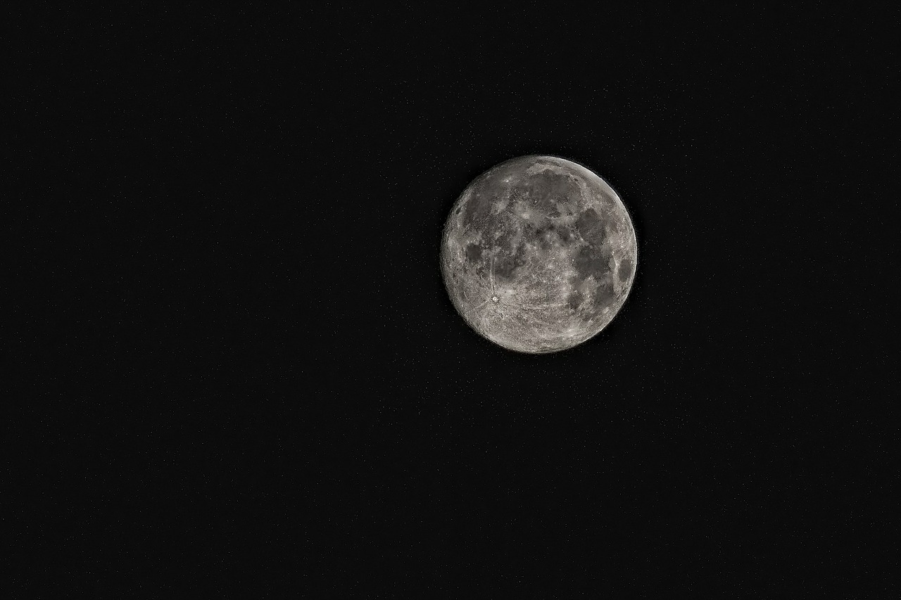 17_Moon
