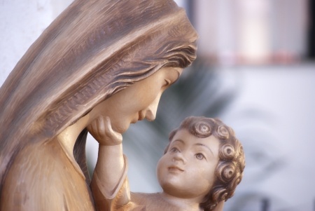 11539964 - close-up of virgin mary and baby jesus