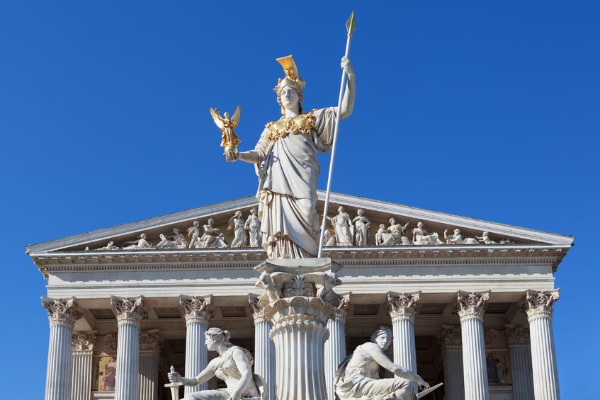 15799600 - athena in front of the austrian parliament in vienna