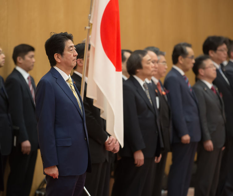 54763448 - tokyo, japan - apr 06, 2016: japanese prime minister shinzo abe during his meeting with president of ukraine petro poroshenko in tokyo