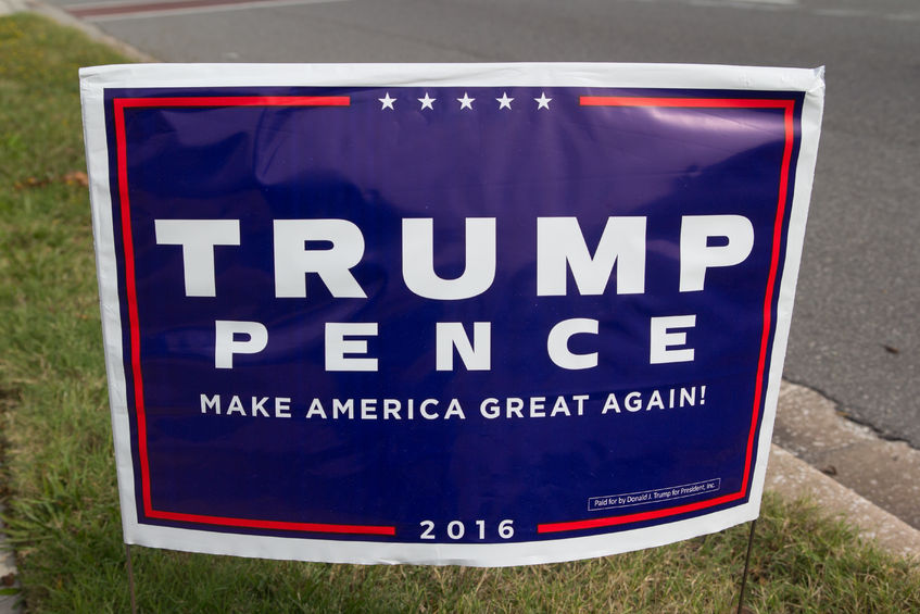 64488602 - jacksonville, fl - october 25, 2016: donald trump presidential supporter sign by the roadside 13 days before the election.