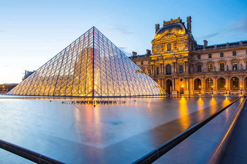 43862401 - paris, france - may 13, 2014: the louvre museum is one of the world's largest museums and a historic monument. a central landmark of paris, france.