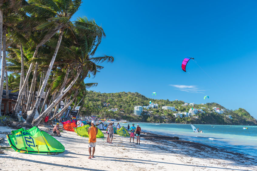 63474856 - boracay island, philippines - january 25: strong wind at bulabog beach, one of the most sought-after spots for kiteboarding and windsurfing, on january 25, 2016, boracay island, philippines.