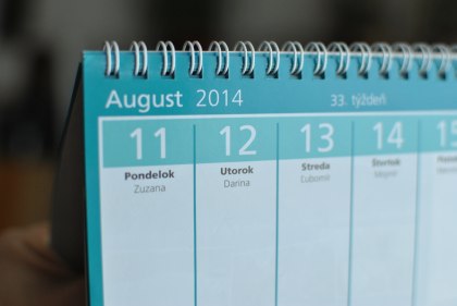 Kalendár, august 35mm objektív