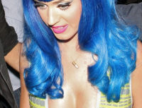 Katty Perry a modré vlasy
