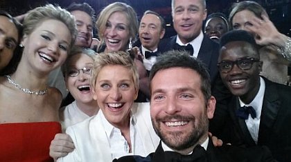 Hviezdy a ich Selfie na Oscaroch